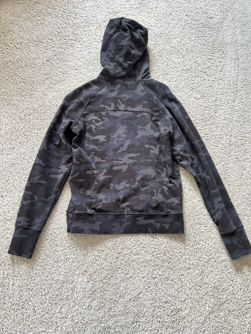 Lululemon Scuba Pullover - Picture 2 of 8